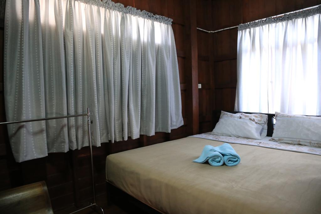 Siriwan Hostel Chiang Mai Exterior foto