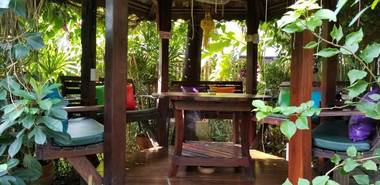 Siriwan Hostel Chiang Mai Exterior foto