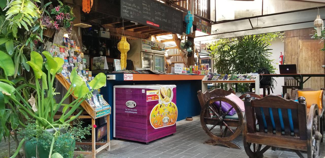 Siriwan Hostel Chiang Mai Exterior foto
